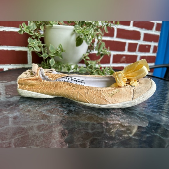Replay | NWOT yellow suede with lace ballerina flats | size 6 - Picture 5 of 11